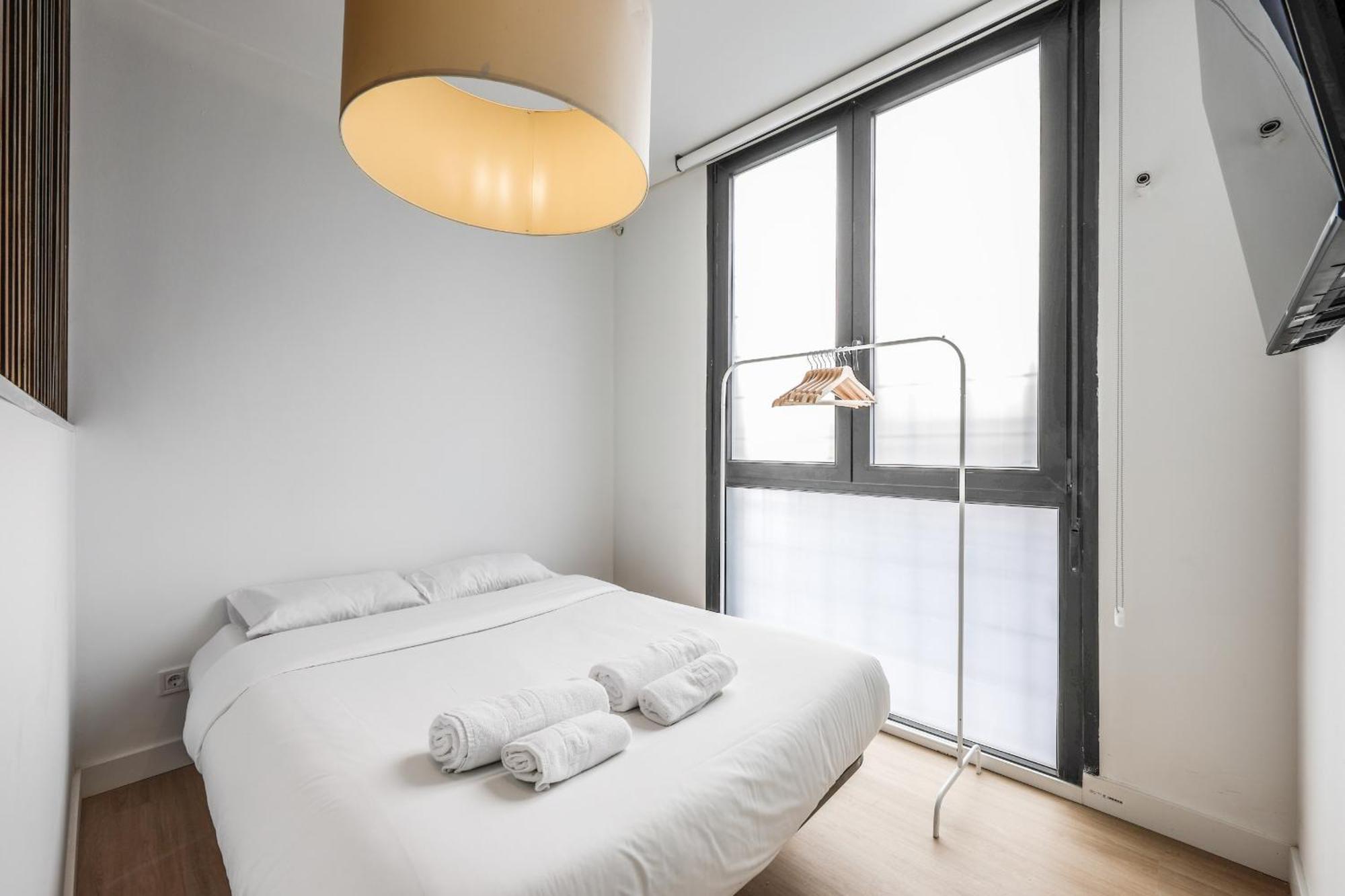 Pequeno Apartamento Reformado En Tirso De Molina Alquiler Temporal Madrid Exteriör bild
